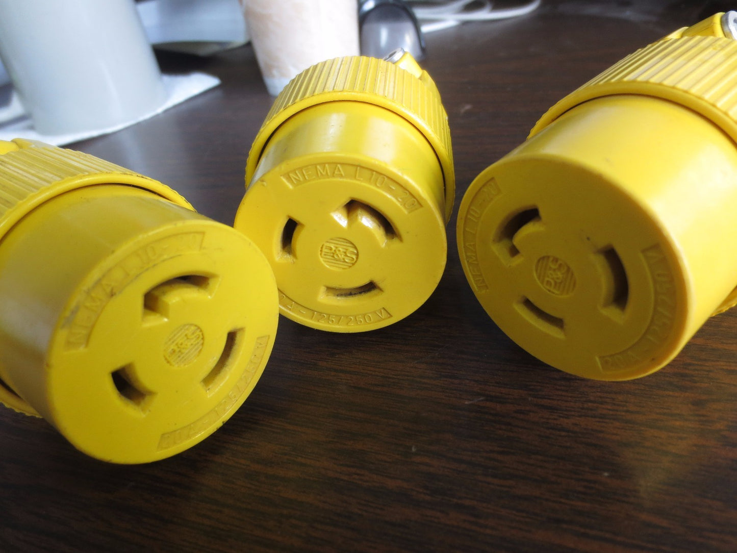 PASS & SEYMOUR NEMA L 10-20 RECEPTACLE - 20A, 125/250V - LOT of 3