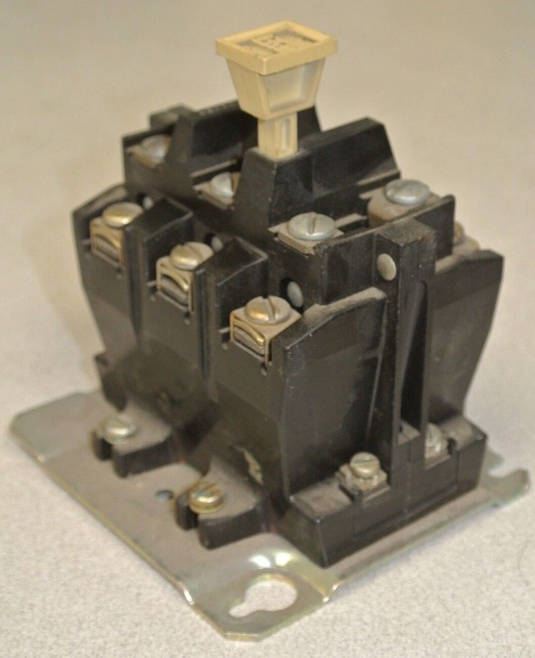 ALLEN-BRADLEY 592-BOV16, Ser. A - MANUAL RESET OVERLOAD RELAY / 3P / OPEN