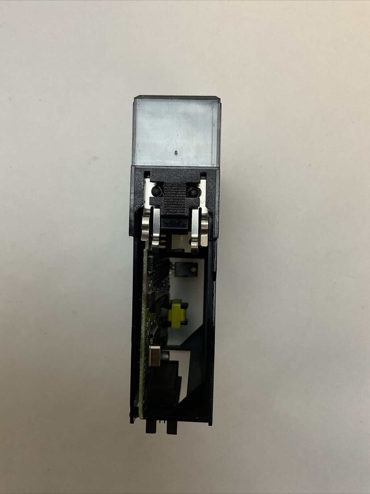 ALLEN BRADLEY 1756-OB16D SER A FW 3.2 CONTROL LOGIX 16 POINT D/O MODULE