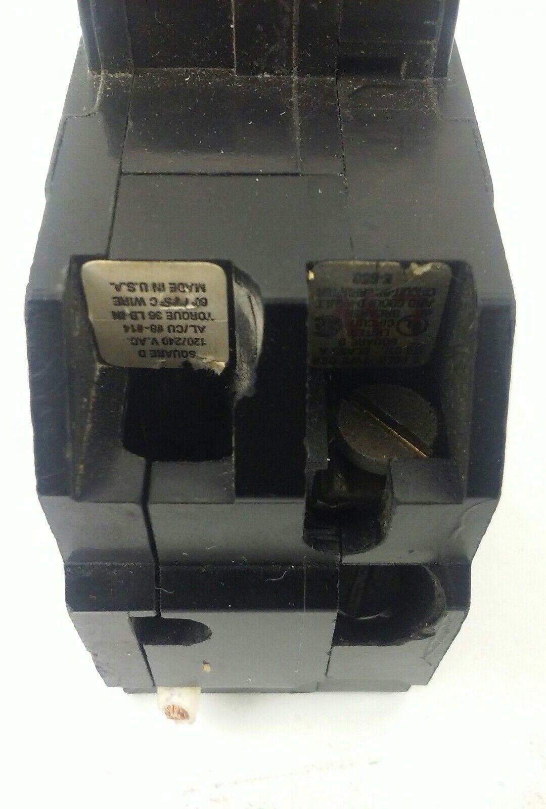 SQ. D QOB220GFI CIRCUIT BREAKER, 2P, 20A, 120/240V GFI, USED MISSING SCREWS