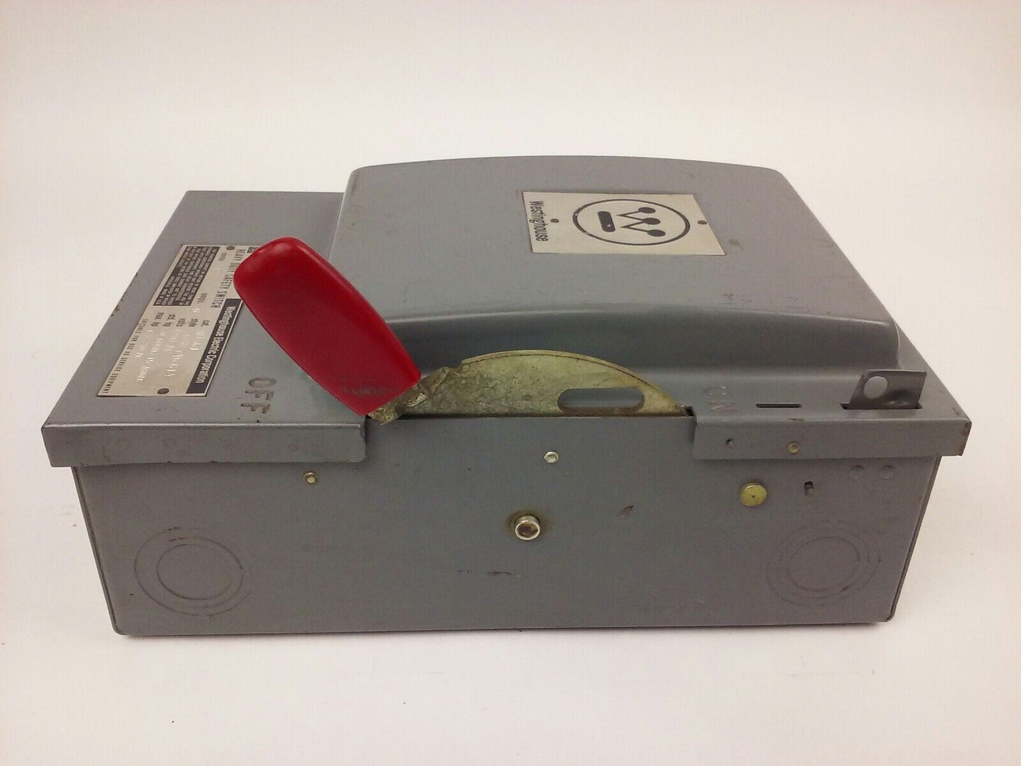WESTINGHOUSE HU361, H.D. SAFETY SWITCH, 30A, 600V, 3P NON FUSIBLE, INDOOR, NEW