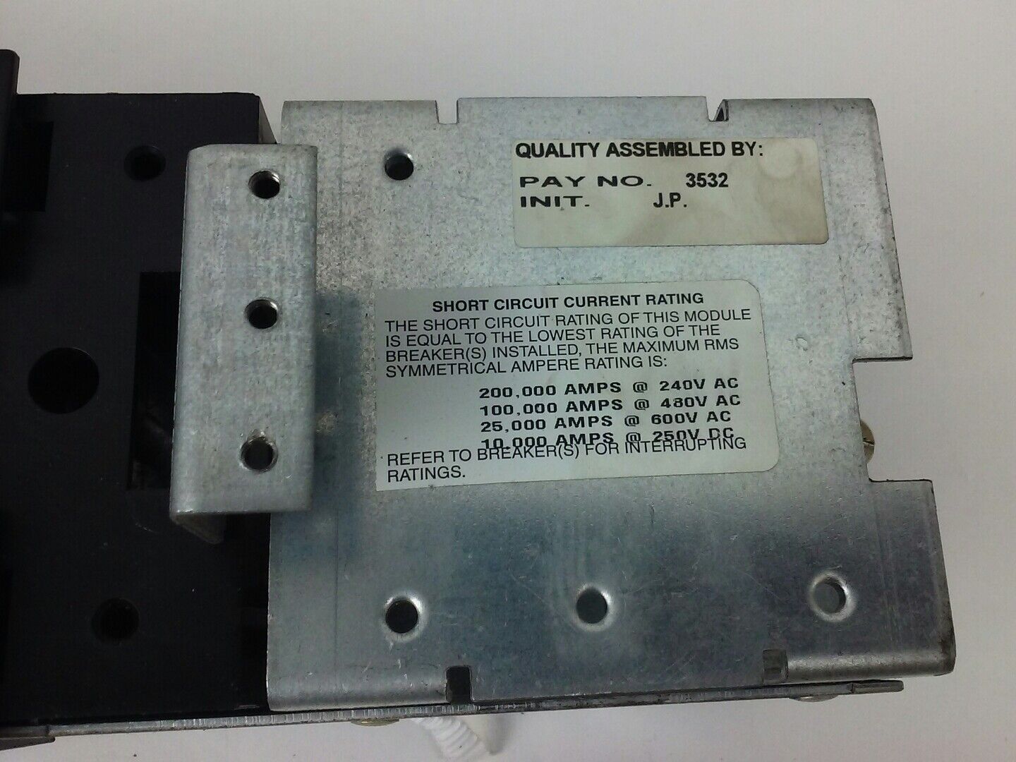 GE AMC4SE CIRCUIT BREAKER MODULE MODEL 1, 300A, 600V, 4P, USED GOOD CONDITION