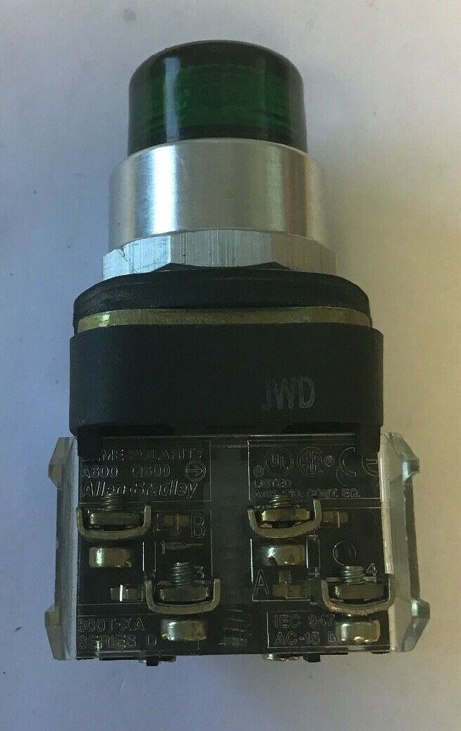ALLEN BRADLEY 800T-PT16 120V SER. T 50/60HZ PUSH BUTTON GREEN