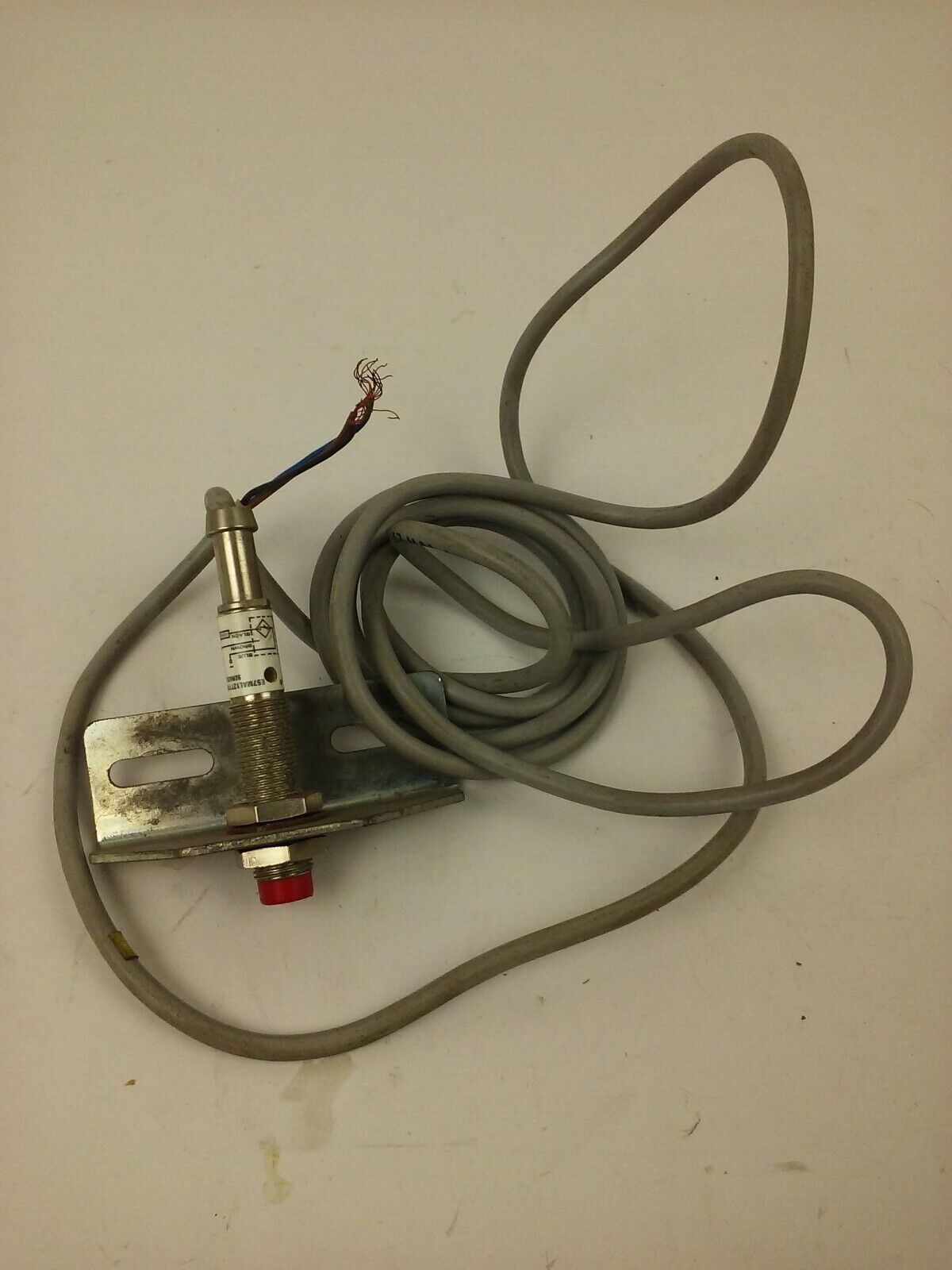CUTLER HAMMER, E57MAL12T110E, SER.A1, INDUCTIVE PROXIMITY SENSOR, 10-30VDC, NEW