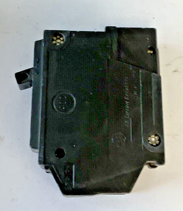 GE THQL1130 CIRCUIT BREAKER FRAME RT-692 120/240VAC 1POLE 30AMP***LOTOF6***