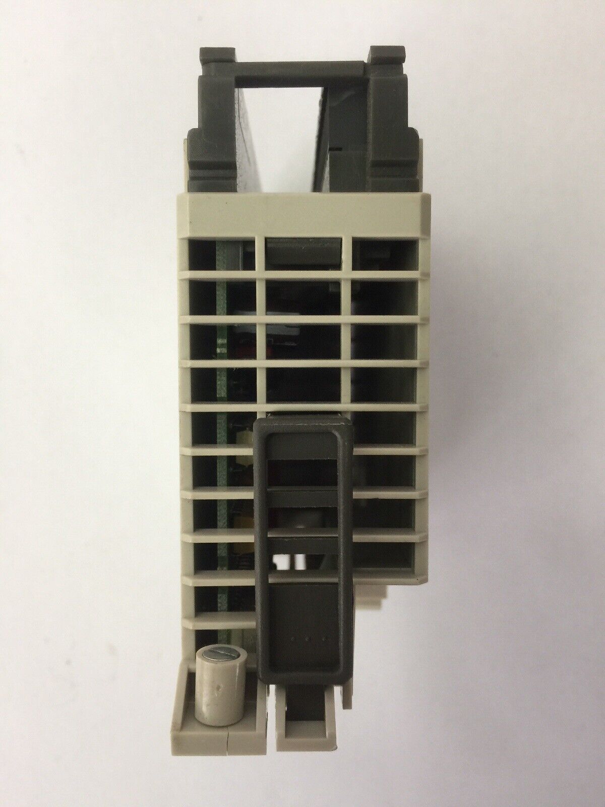 AEG MODICON DAP 217 / AS-BDAP-217 DISCRETE OUTPUT,TRUE LOW 16 X 5-24 VDC