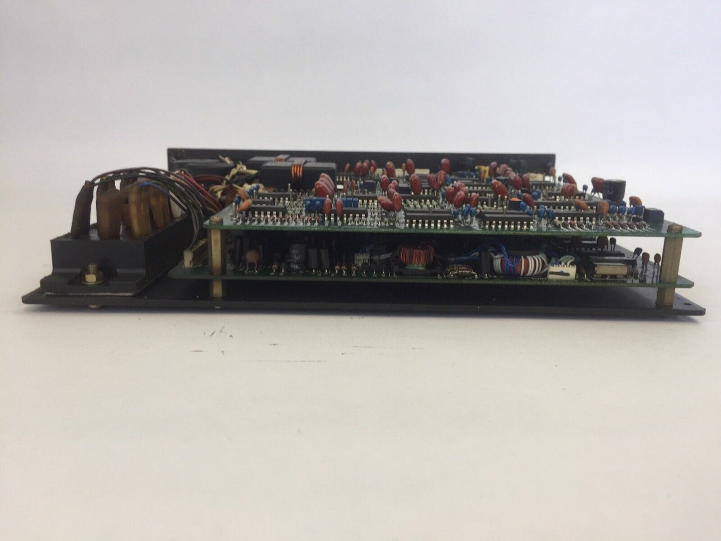 ALLEN BRADLEY 1389-AA09 SERVO AMPLIFIER SER A OUTPUT 210VAC 9A INPUT 310VDC 11A