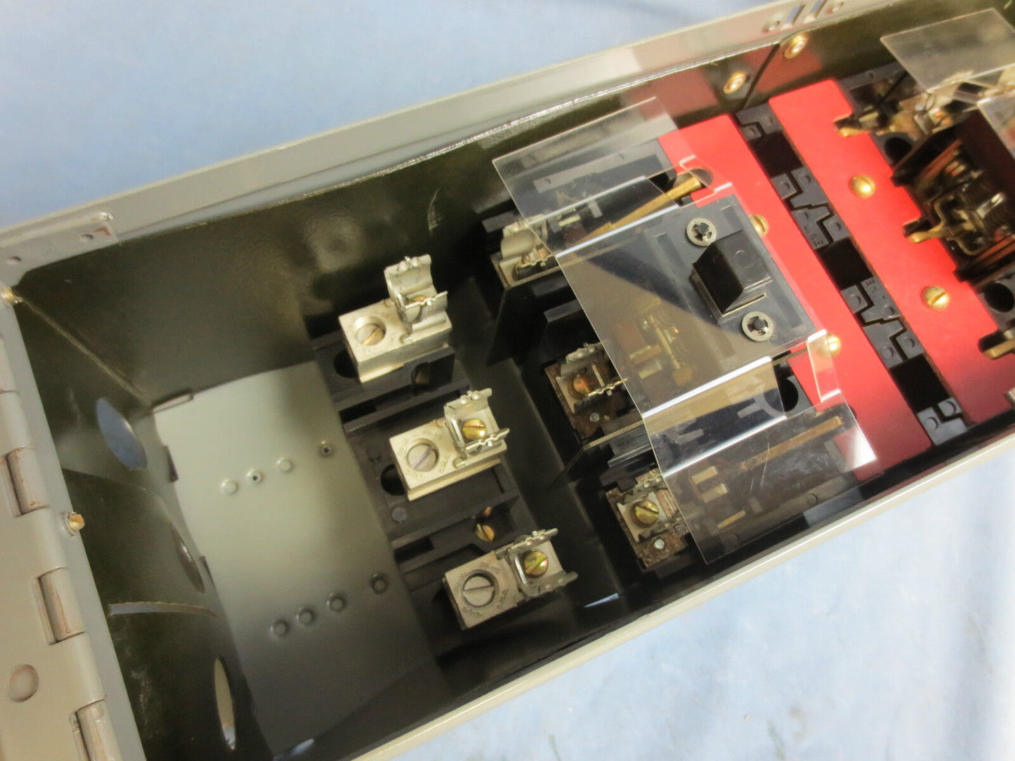 WESTINGHOUSE FDPT3211 FUSIBLE PANELBOARD SWITCH 240VAC 30A