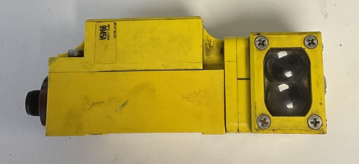 BANNER 9945A PHOTOELECTRIC SENSOR W/RSBLV MAXI-BEAM 240VAC 30VDC