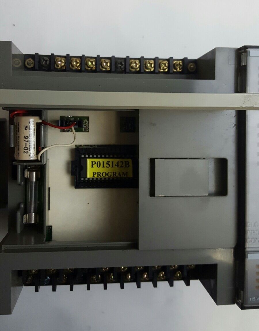 ALLEN BRADLEY SLC 500 PROGRAMMABLE CONTROLLER, PROCESSOR UNIT,1747-L20G, FRN 6
