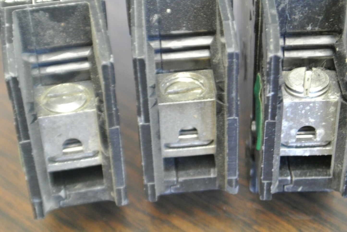 SIEMENS BQD6115 BOLT-ON CIRCUIT BREAKER 15A 347VAC 1-POLE ***LOTOF3***