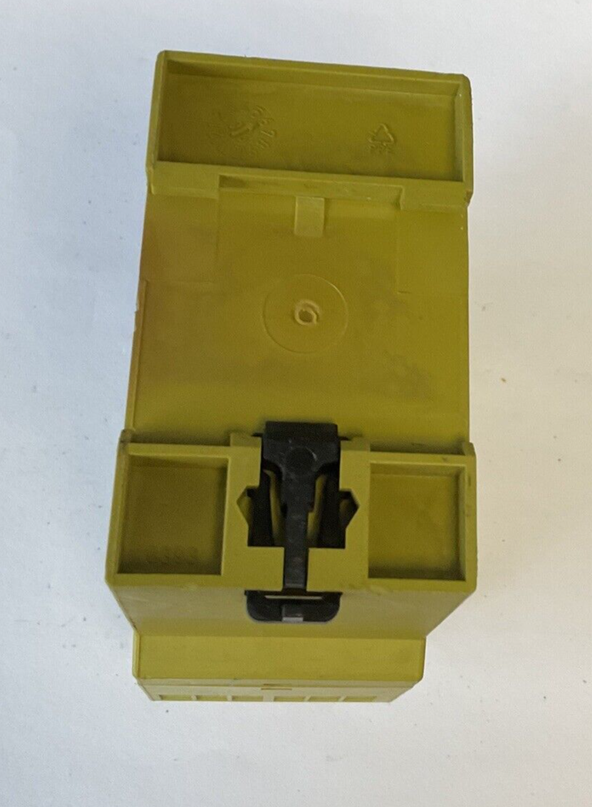 PILZ PNOZ X3 SAFETY RELAY 24VAC 24VDC 3N/O 1N/C 1SO 50-60HZ