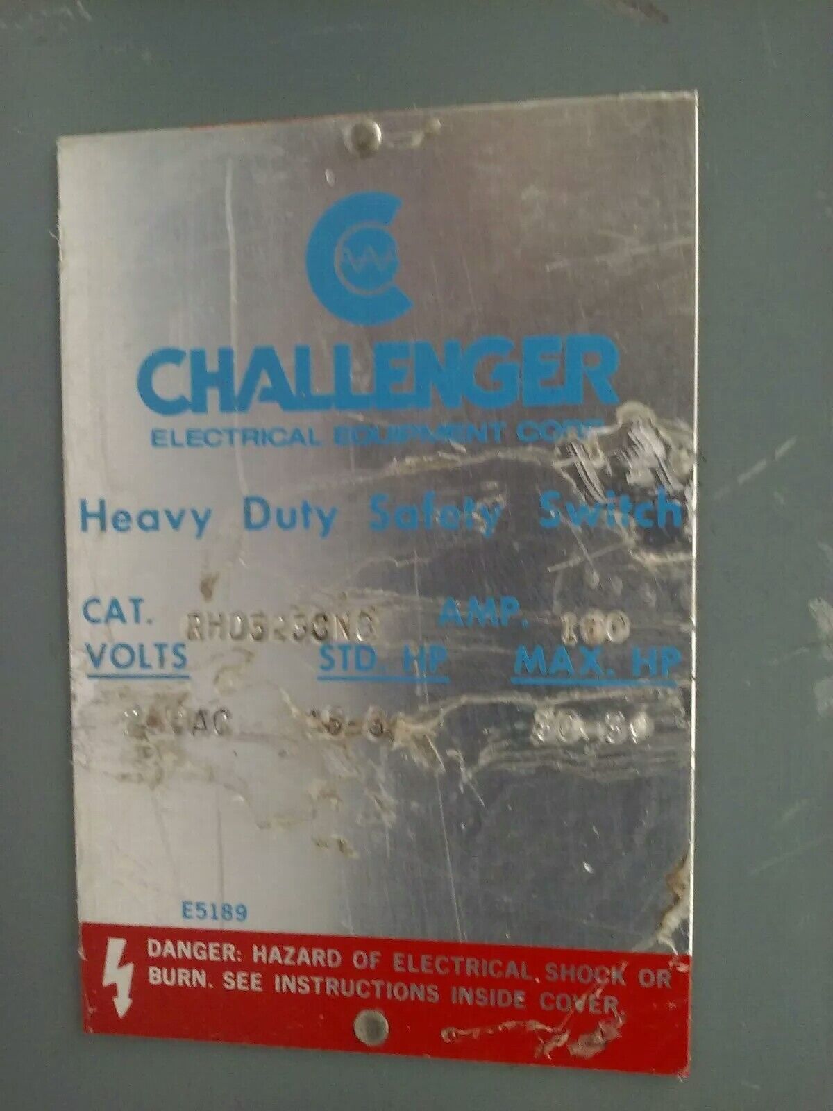 CHALLENGER RHD323SNC FUSIBLE SAFETY SWITCH 3PH 100A 240V 30HP TYPE 3R RAINPROOF