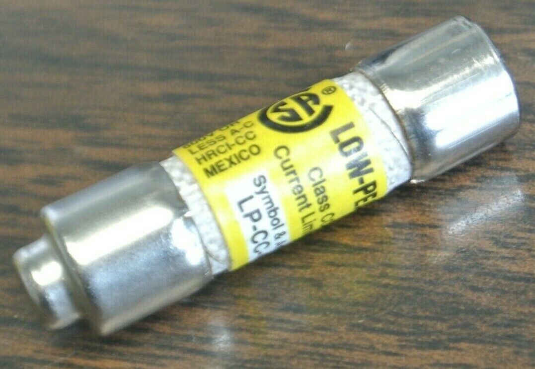 BUSS LP-CC-4 LOW-PEAK CLASS CC FUSE / 4A / 600VAC / NEW SURPLUS