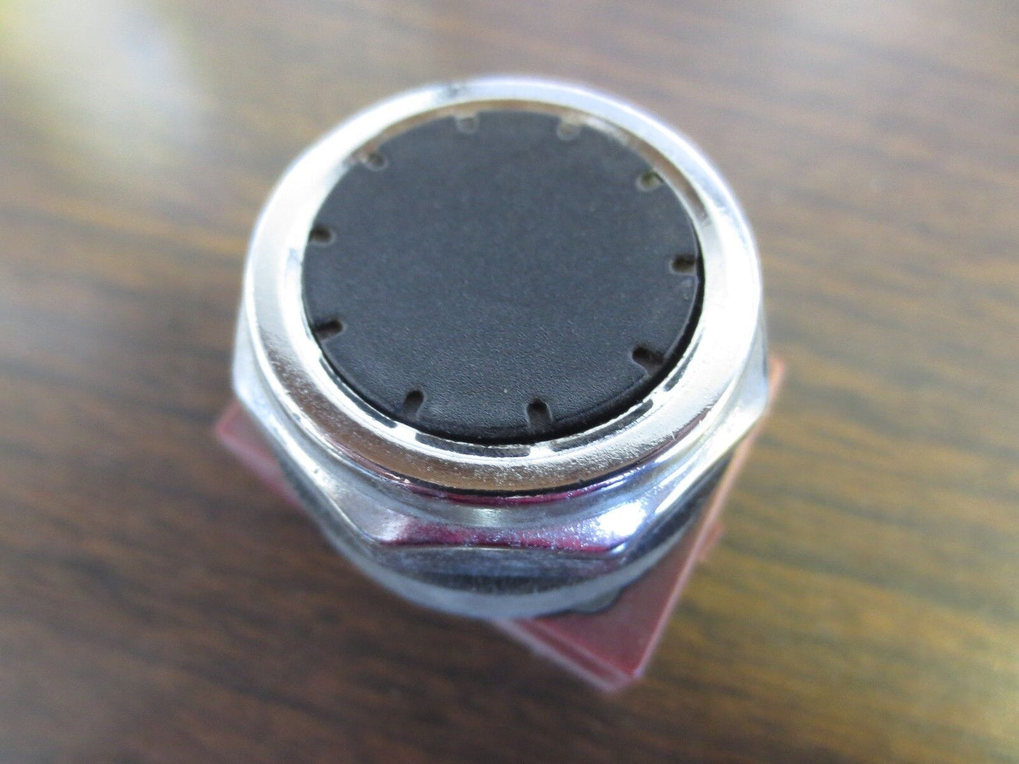 SIEMENS 3SB03-PFB11 PUSHBUTTON, 30mm, FLUSH, BLACK - NEW SURPLUS
