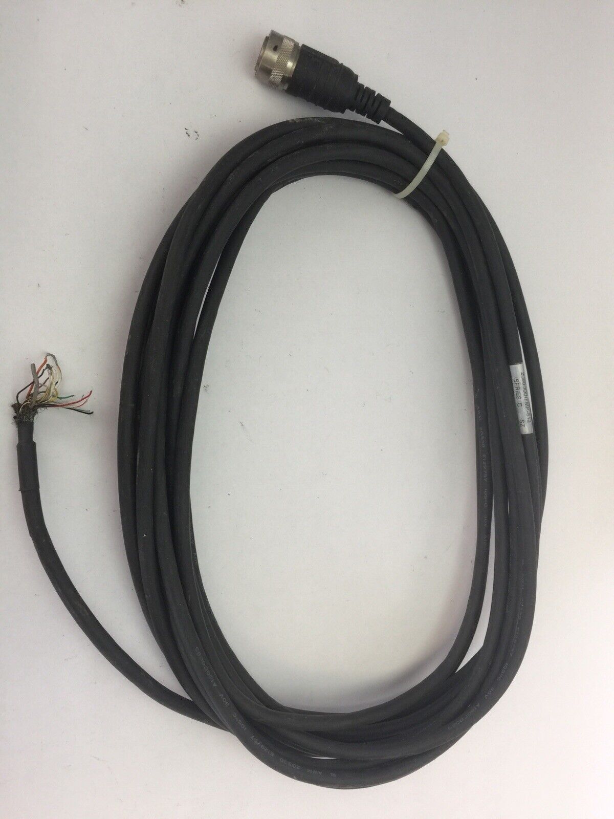 ALLEN BRADLEY 2090-XXNFMP-S12 SERIES C NON FLEX MOTOR FEEDBACK CABLE