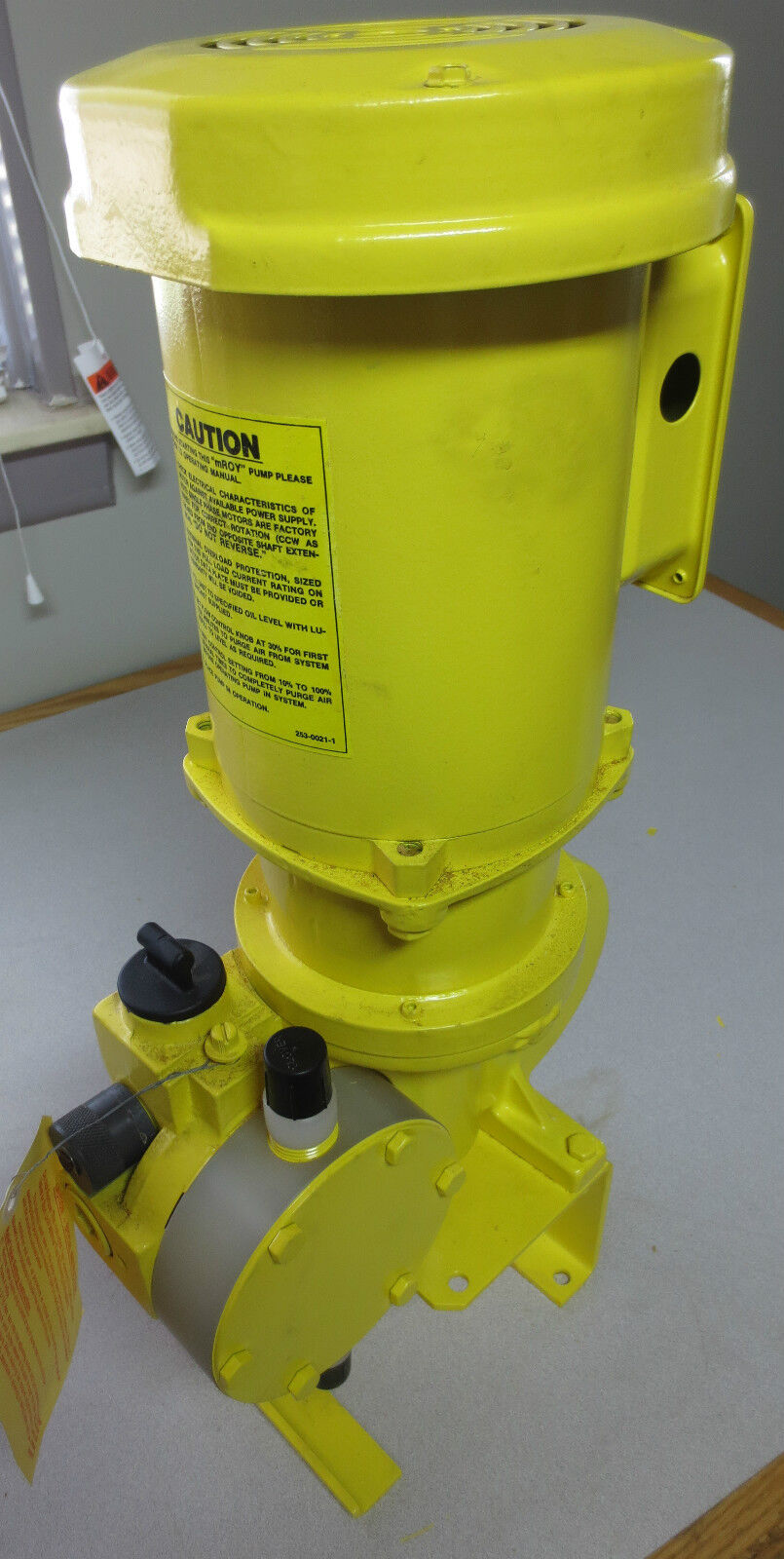 MILTON ROY 1024FRSESEM2NB RA17 METERING PUMP w/ RELIANCE S2000 MOTOR