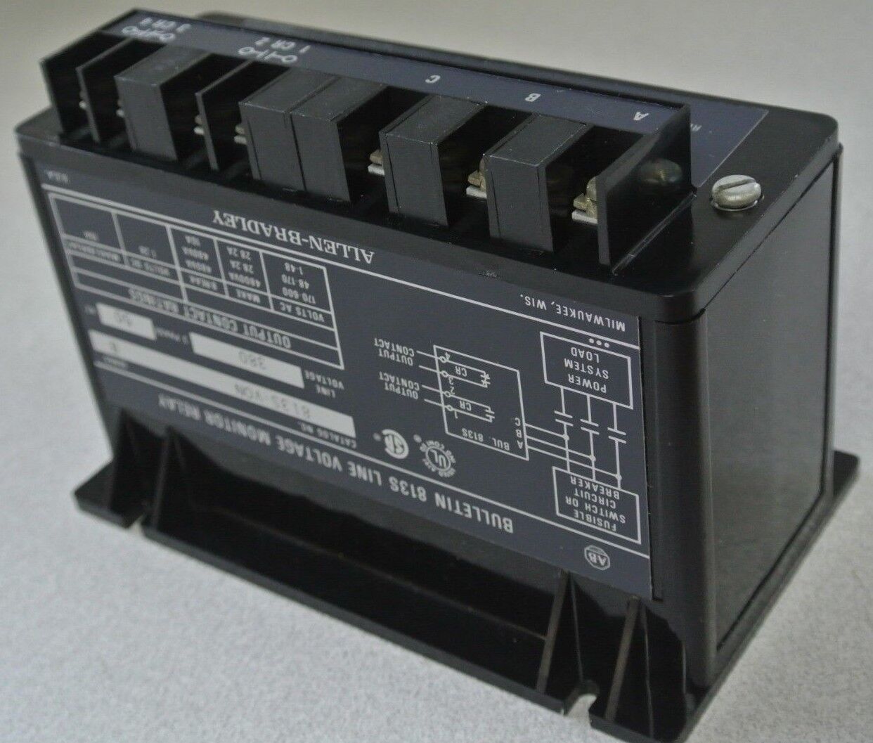 ALLEN-BRADLEY 813S-VON Ser. B LINE VOLTAGE MONITOR RELAY 440/380V - NEW SURPLUS