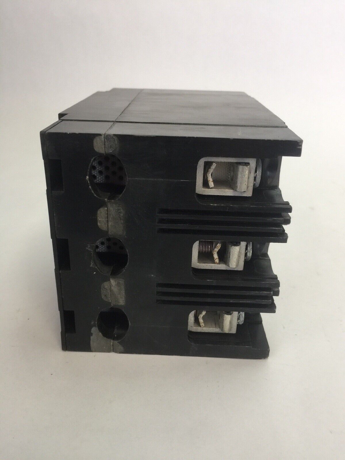 GE TEML36007 MAG-BREAK CIRCUIT BREAKER 7AMP 600VAC 3 POLE INSTANTANEOUS TRIP