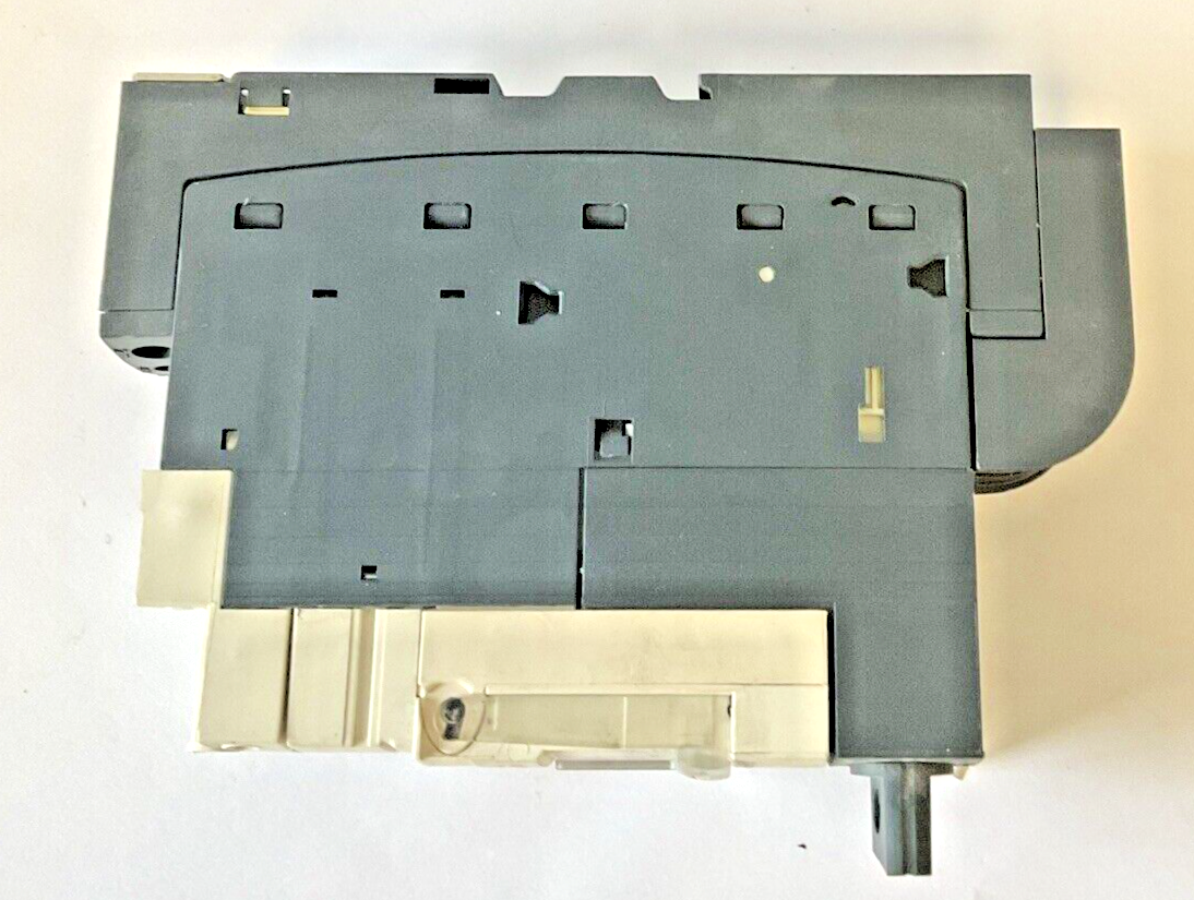 SCHNEIDER ELECTRIC LUCA12FU CONTROLLER 110-120VAC W/ LUB32 POWER BASE