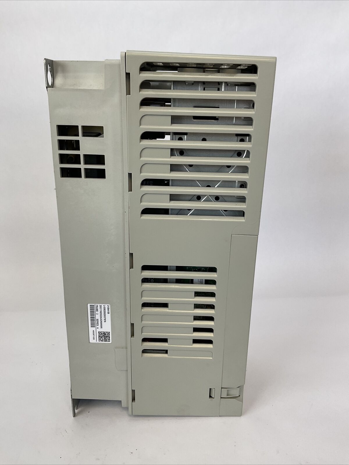 ALLEN BRADLEY 20G11ND022AA0NNNNN AC DRIVE SER A OUTPUT 0-460VAC INPUT 432-528VAC