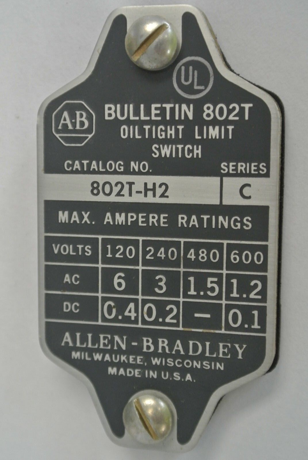 ALLEN-BRADLEY 802T-H2 / OILTIGHT LIMIT SWITCH / SPRING RETURN / NEW SURPLUS