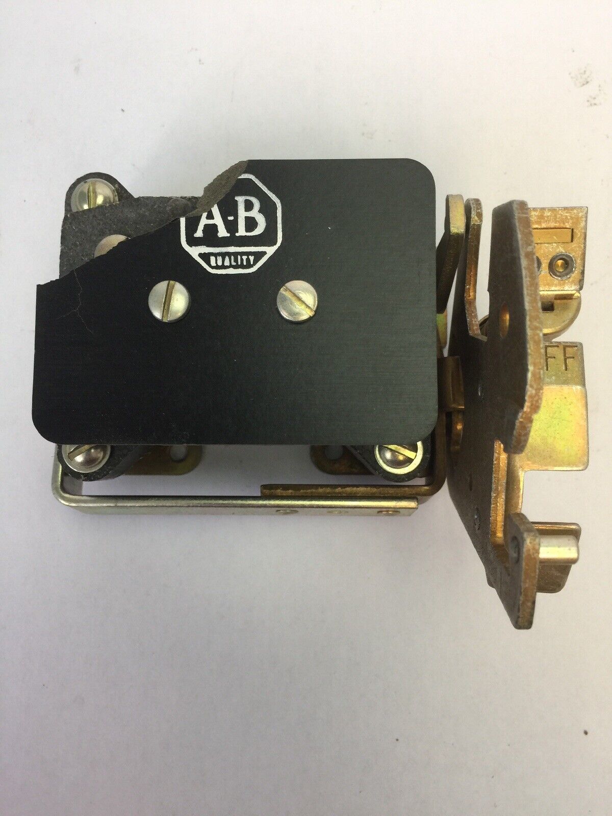 ALLEN BRADLEY X-66704 DISCONNECT SWITCH SIZE 1