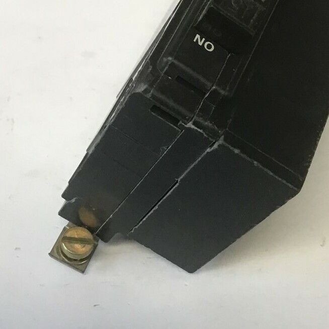 SQUARE D QOB115EPD1200 CIRCUIT BREAKER 15AMP 120VAC