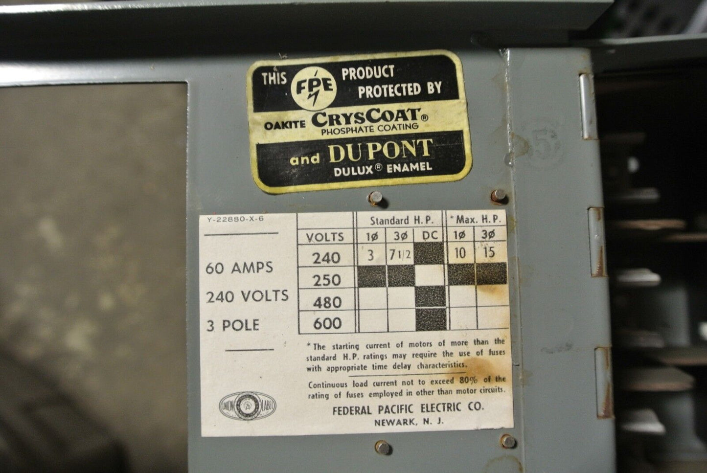 FEDERAL PACIFIC QMQB-6632 TWIN PANELBOARD SWITCH - 240VAC, 60A, 3-POLE, 7-1/2HP