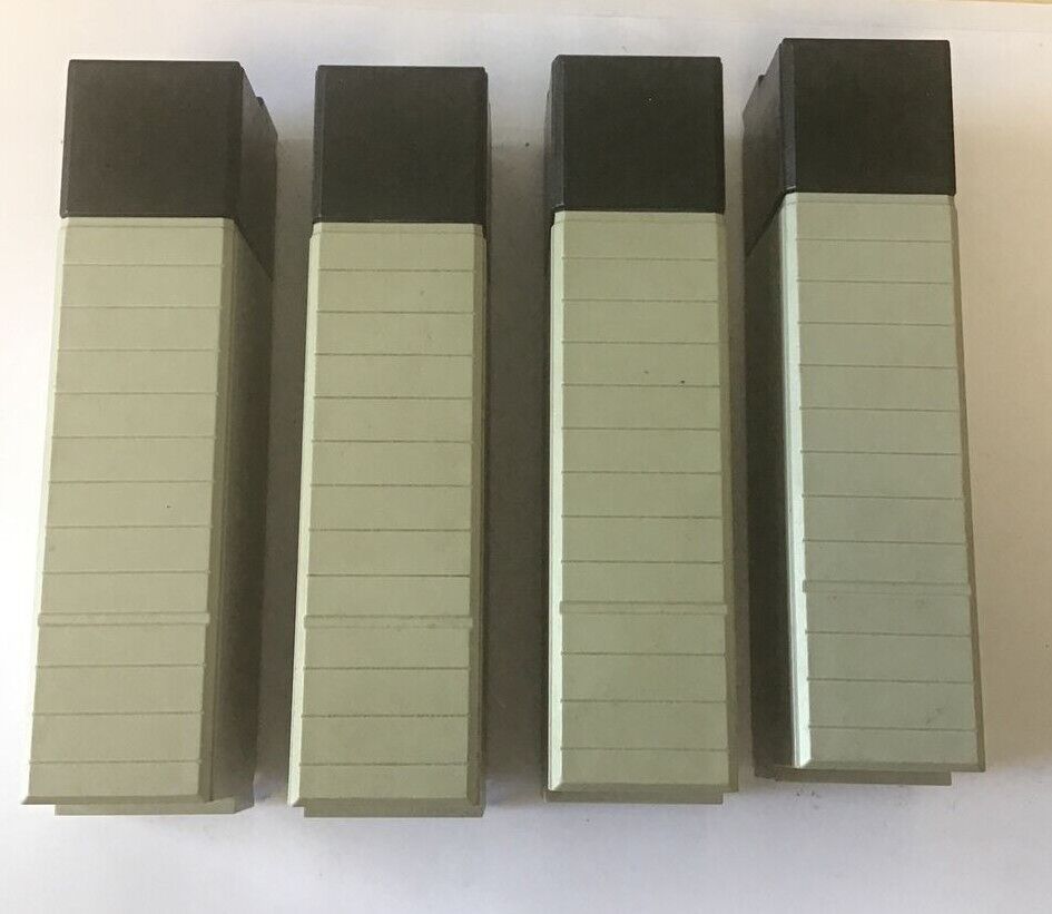 ALLEN BRADLEY PC+ABS BLANK CARD SLOT FILTER****LOTOF4****