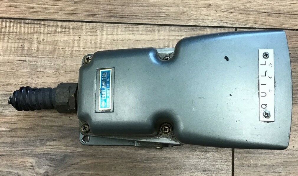 KAKUSAI DENGYO FOOT SWITCH