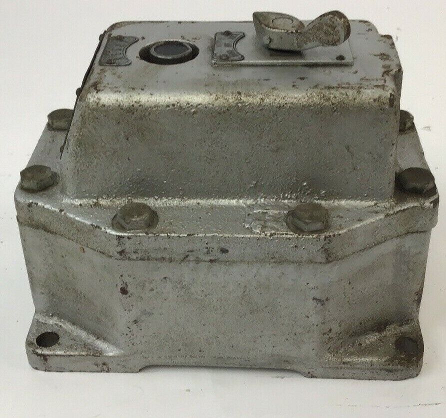 WESTINGHOUSE TYPE HDCE PUSHBUTTON STATION 16321-61 CLASS 15-010 600VOLTS