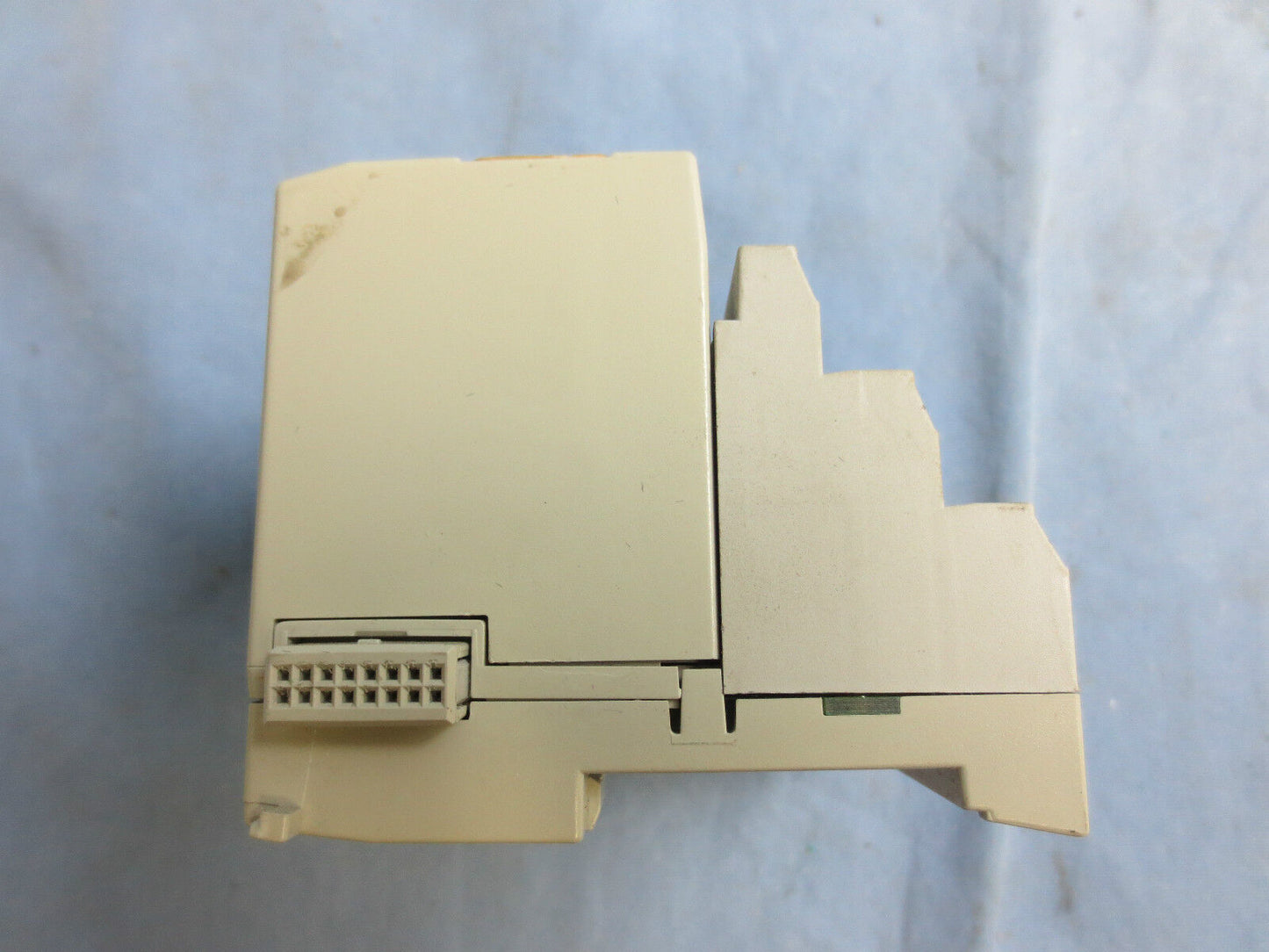 ALLEN-BRADLEY 1794-TB3/A FLEXBUS TERMINAL BLOCK & 1794-IB16/A I/O INPUT MODULE