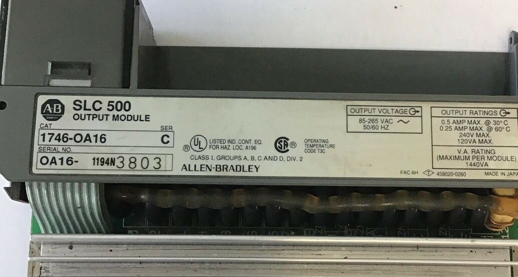 ALLEN BRADLEY 1746-OA16 OUTPUT MODULE 265VAC 50/60HZ SER.C