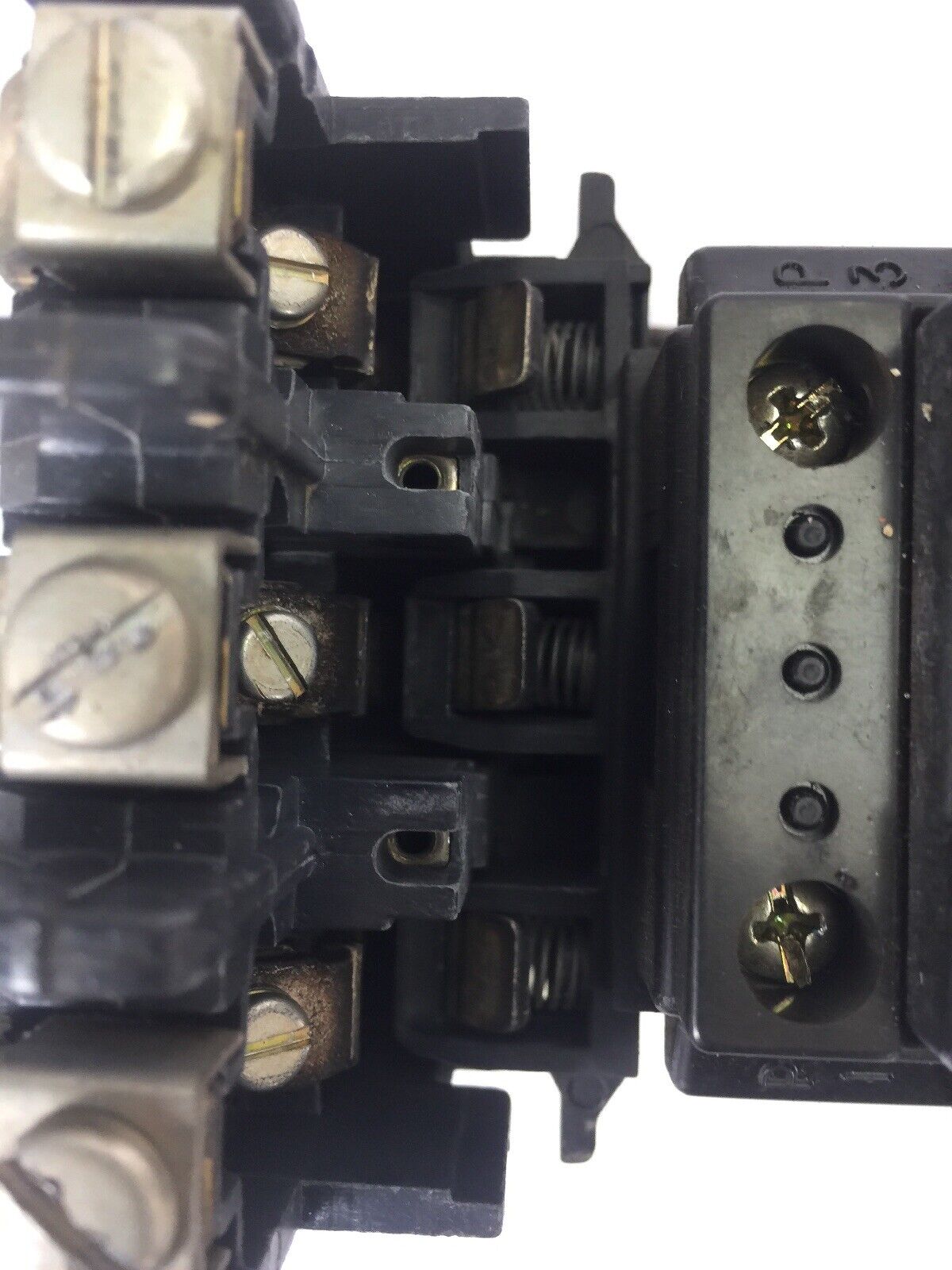 ALLEN BRADLEY 509-BOD-9 SIZE1 STARTER 600VAC 27AMP 10HP W40 HEATERS 120V COIL