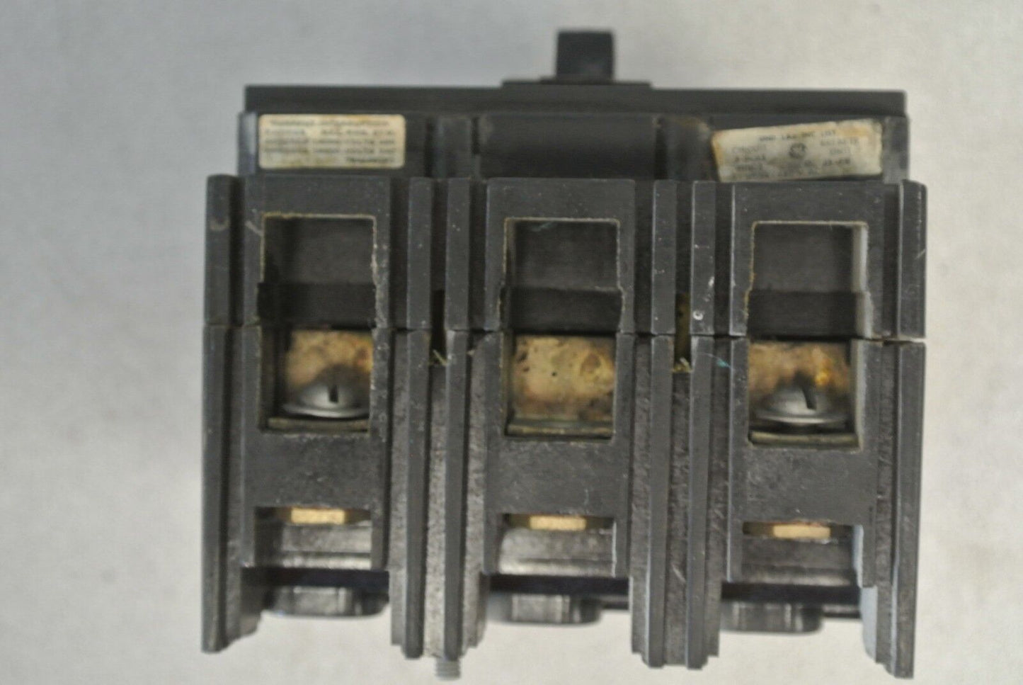 GE TEF134015 CIRCUIT BREAKER - 480VAC, 15A, 3-POLE