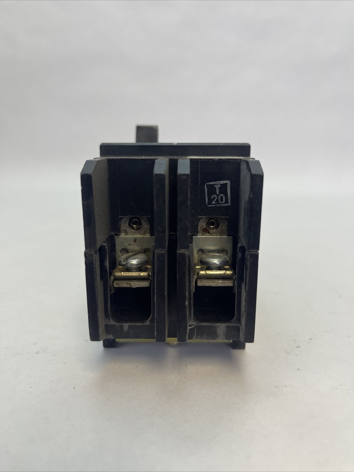 CHALLENGER CH2020 CIRCUIT BREAKER 20AMP 2POLE 277/480VAC 125/250VDC