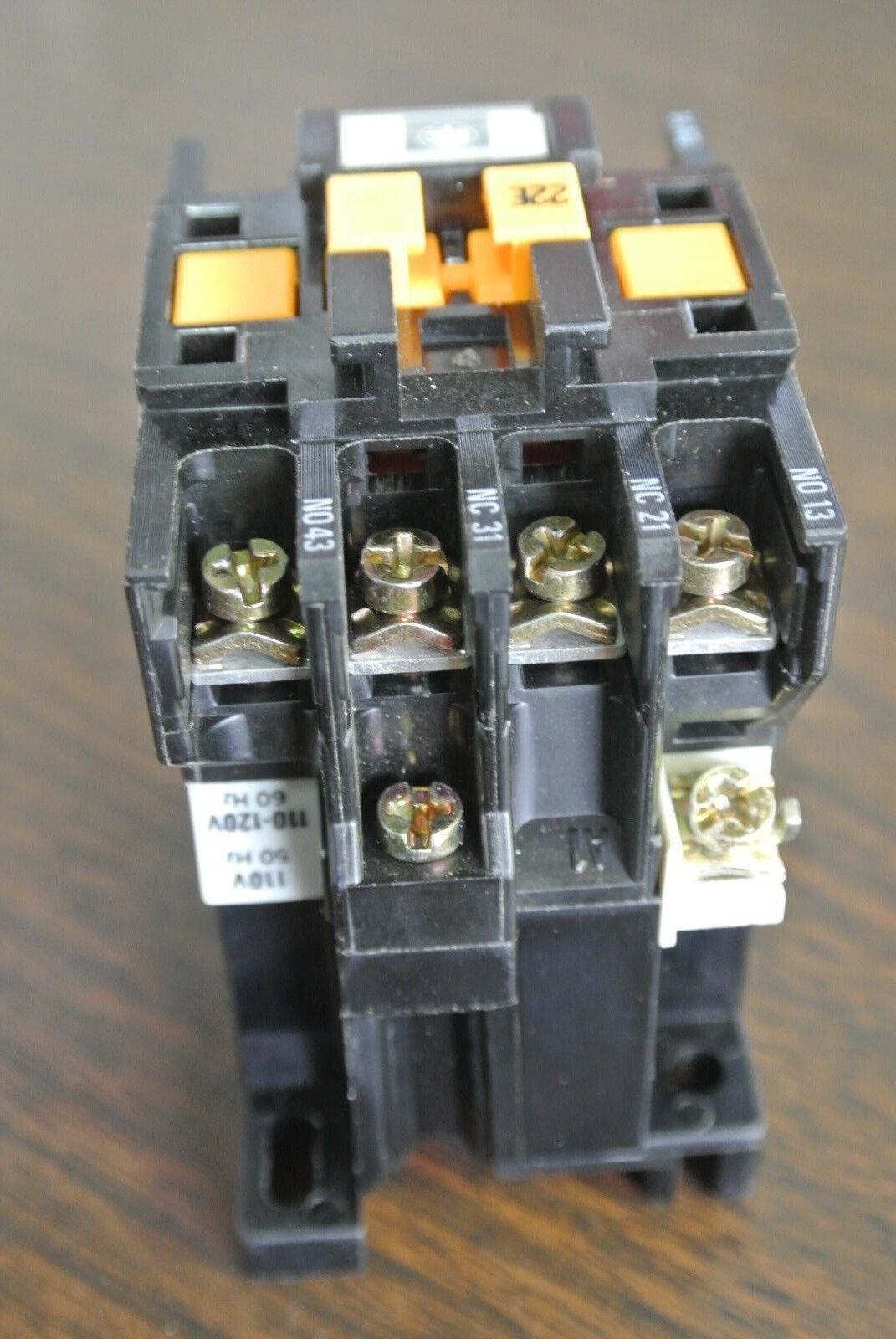 TELEMECANIQUE CA2DN1229FA60 CONTROL RELAY / AUX. CONTACTOR - 110-120V COIL