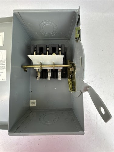 CHALLENGER HD361NFC HD SAFETY SWITCH 600VAC 30AMP 20HP 3 POLE NON-FUSIBLE TYPE 16