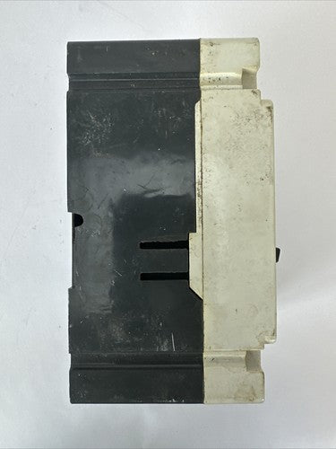 EATON CUTLER HAMMER EHD3030L 30AMP 3P 480VAC 250VDC 6638C94G87 CIRCUIT BREAKER6
