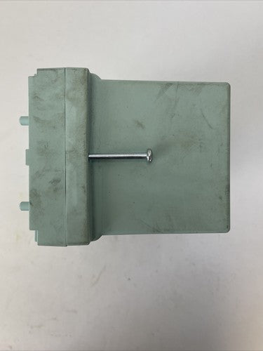 SIEMENS ASM 3RK1304-0HS00-8AA0 DISCONNECT MODULE 400VAC 25A 3PH7