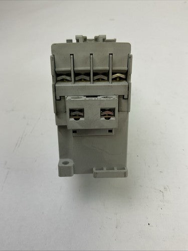 ALLEN BRADLEY STARTER (100-C09E*10 COIL 24VDC + 193-EA1CB 0.32-1.0A)8