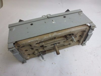 SIEMENS / I-T-E V2B3222R - VACU-BREAK TWIN PANEL MOUNT SWITCH - 240V, 60A, 3P5