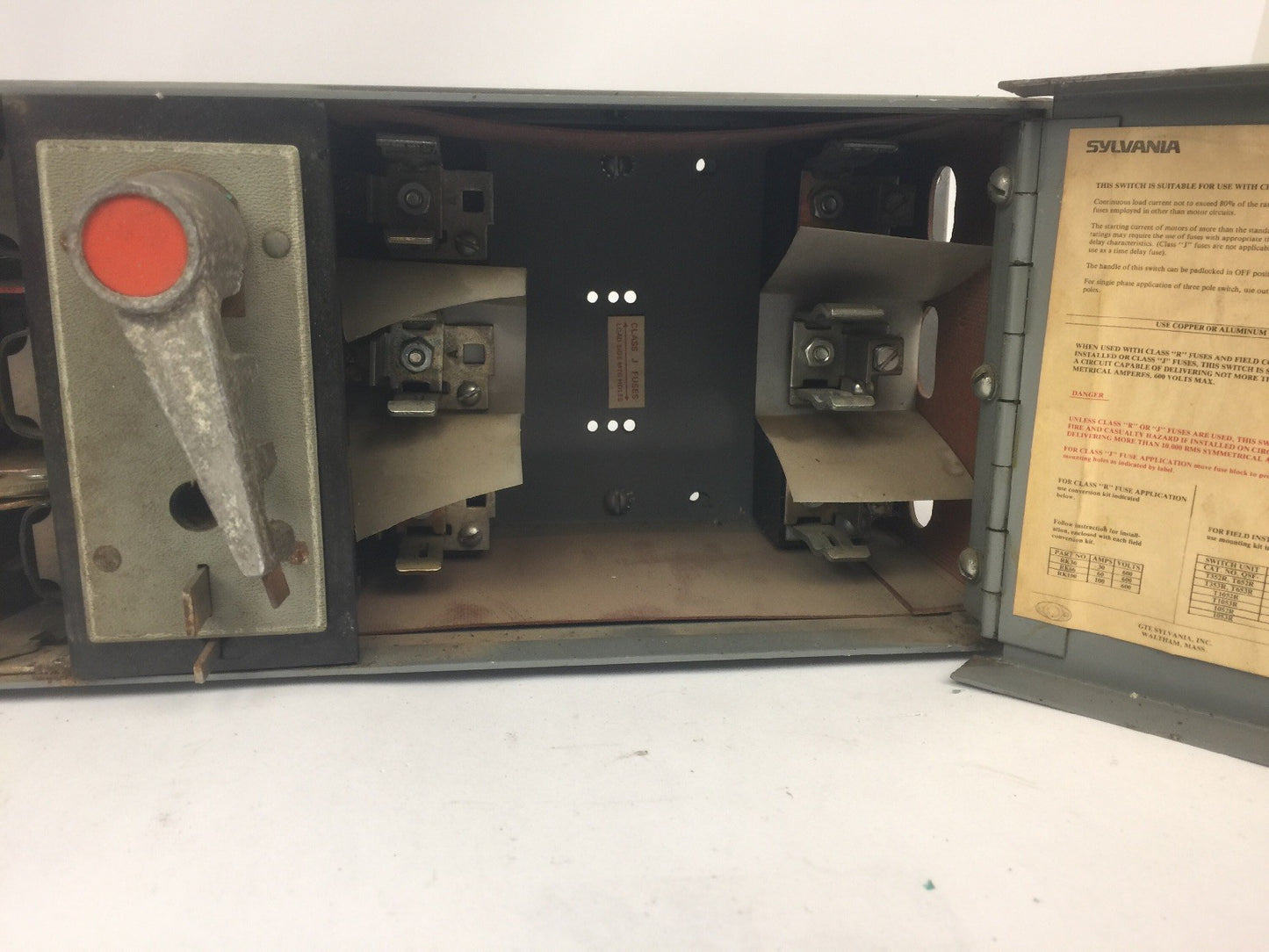 SYLVANIA QSFT653R FUSIBLE TWIN PANELBOARD SWITCH 600VAC 60A 3 POLE9