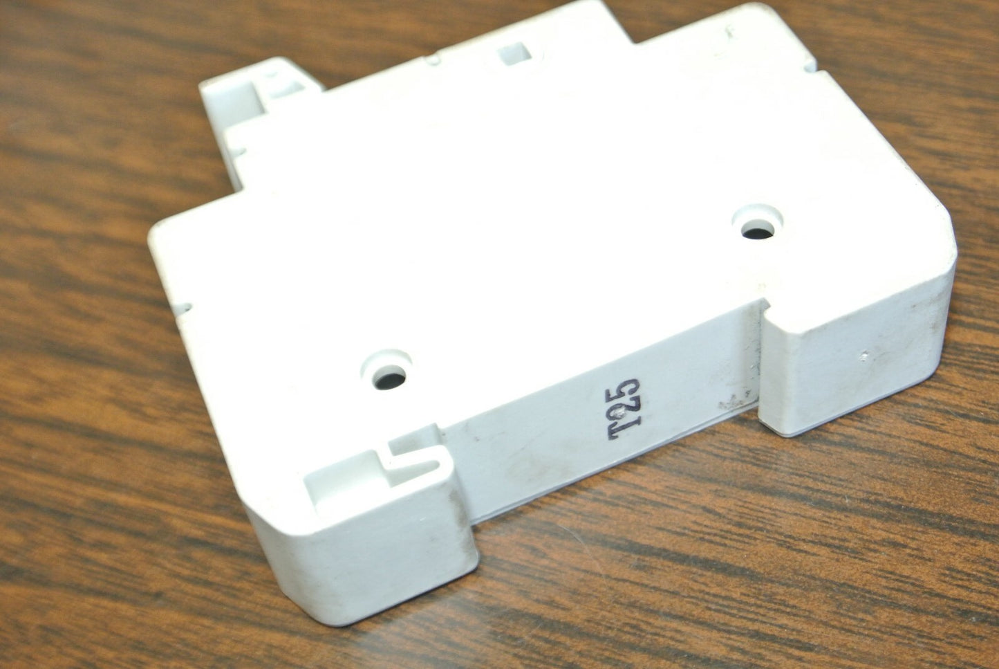 BUSSMANN CHM SERIES FUSE HOLDER / 600V, 30A, 50/60Hz w/o fuses ***LOTOF7***4