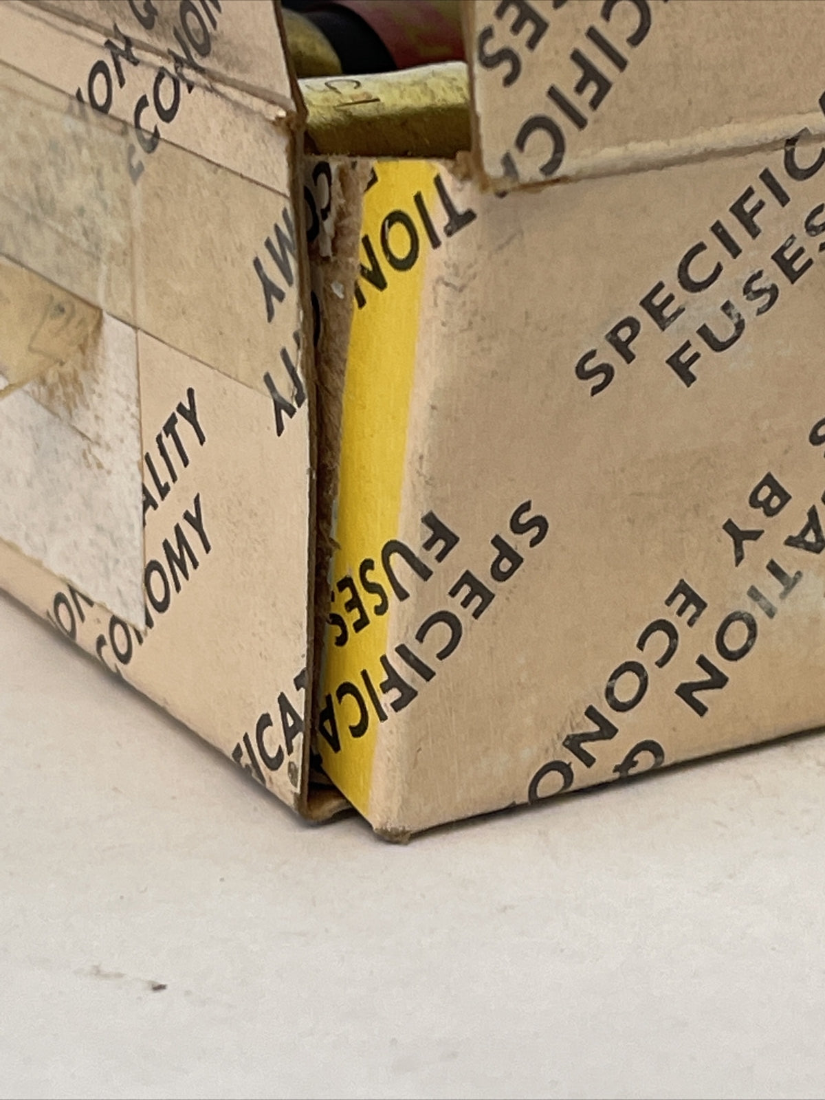 ECON-LIMITER LESR15 CURRENT LIMITING TIME-DELAY FUSE 15AMP 600VAC (BOX OF 10)9