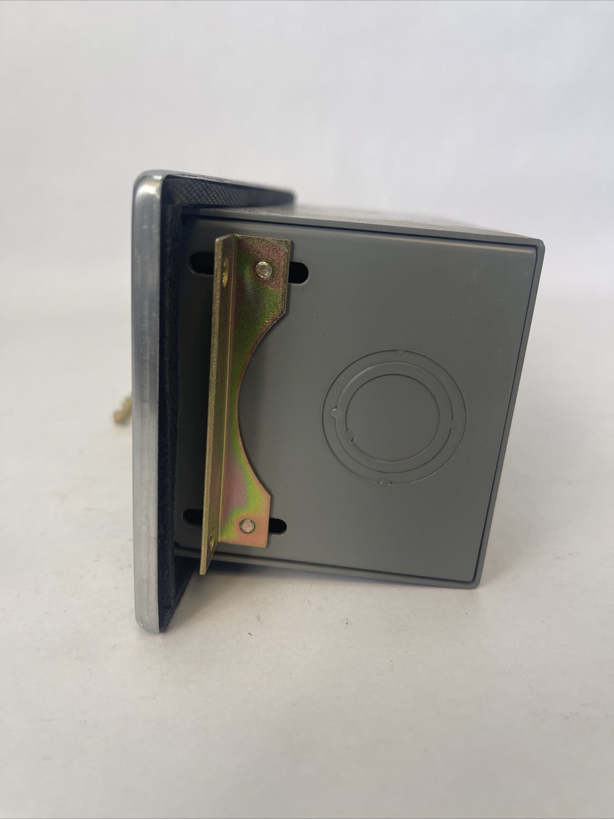 SQUARE D 9001 KZC-297 CONTROL STATION SER A TYPE 4,13 300VAC8