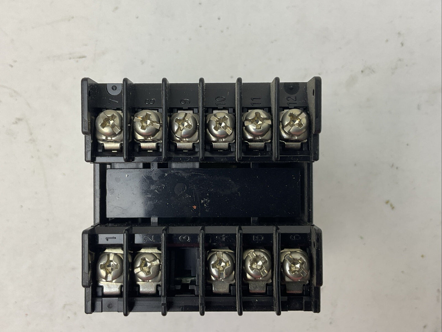 OMRON E5CC-QX2ASM-800 DIGITAL TEMPERATURE CONTROLLER VER 1.15