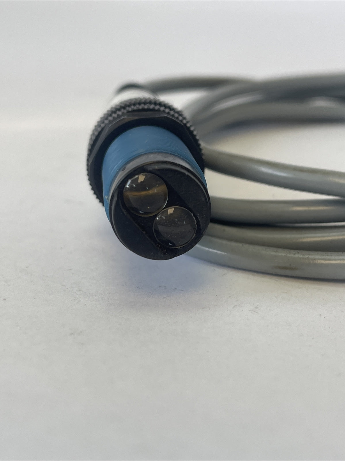 CUTLER HAMMER E58CAL18A2R2 PHOTOELECTRIC TUBULAR SENSOR SERIES A1 120VAC 200mA8