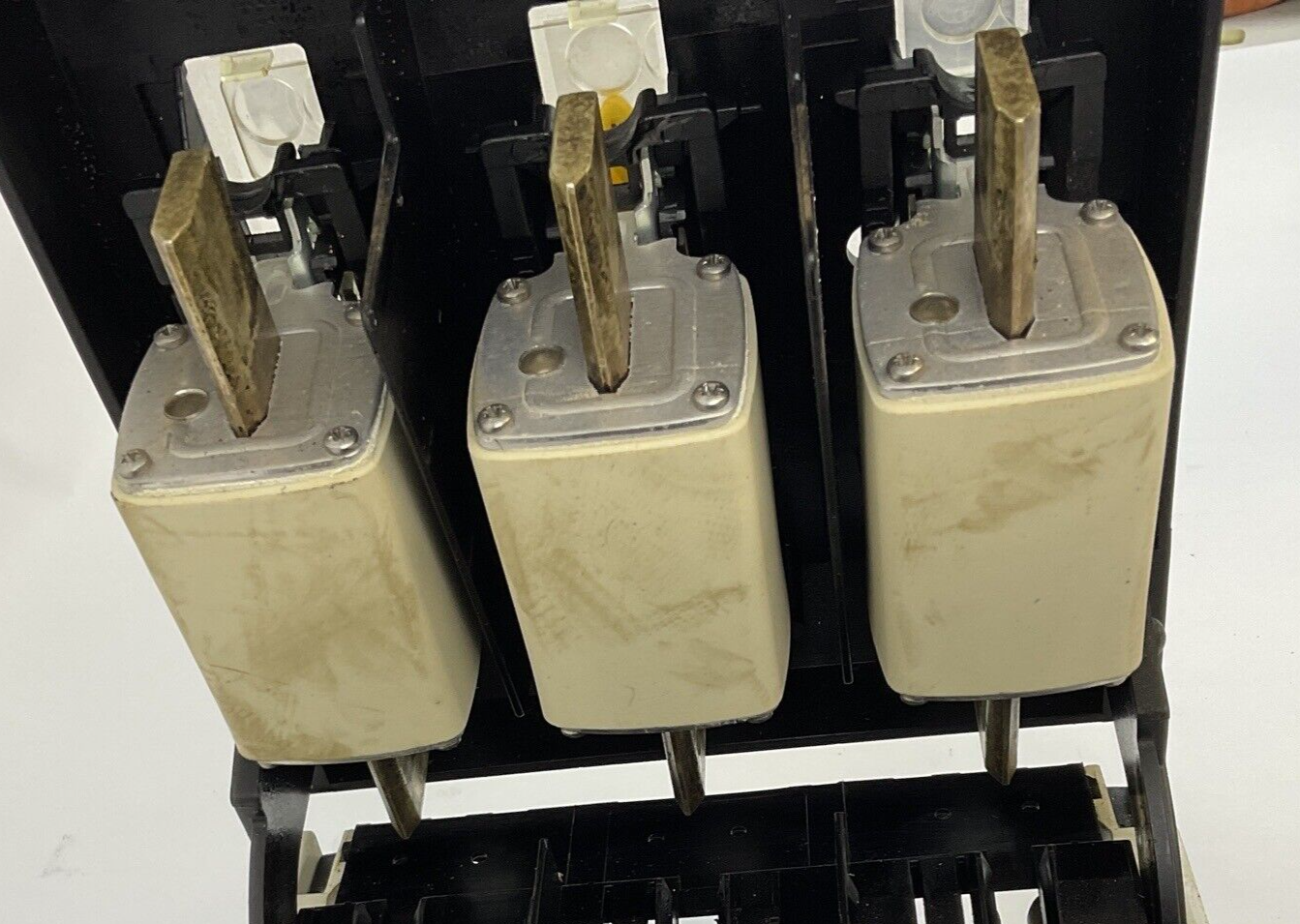 MOELLER GSTA 1 DISCONNECT SWITCH 250A7